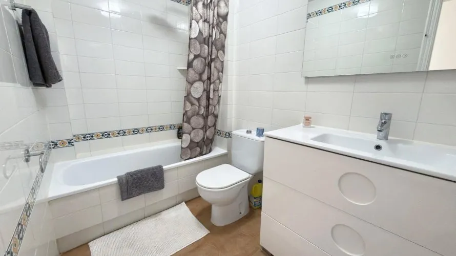 Apartamento de 2 dormitorios en Villamartin, Spain No. 2887