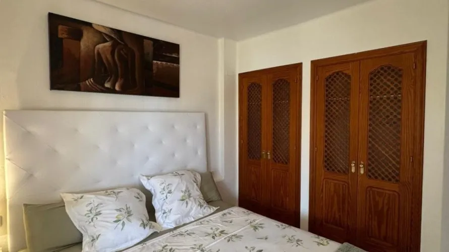 Apartamento de 2 dormitorios en Torrevieja, Spain No. 1051 № 18