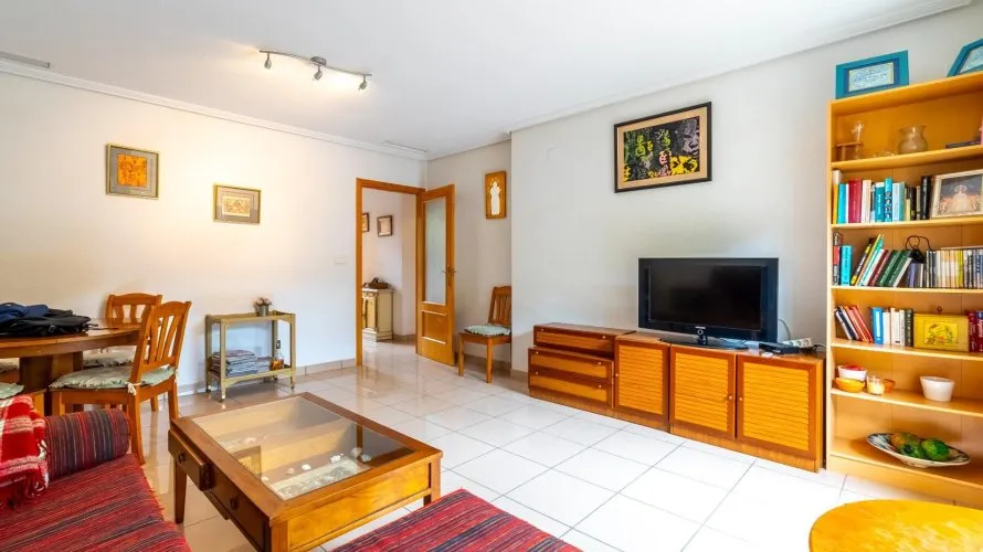 Parcela de 109m² en El Campello, Spain No. 631