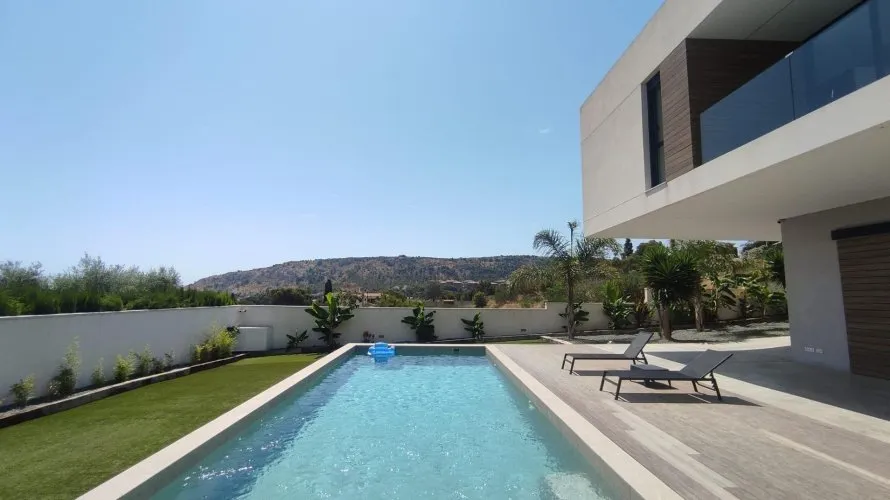 Villa de 5 dormitorios en Alicante, Spain No. 1590 № 17