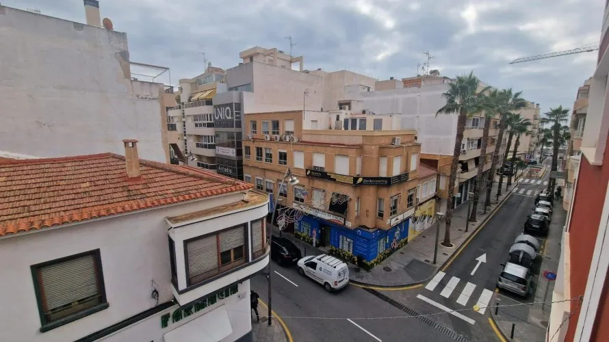 Apartamento de 3 dormitorios en Torrevieja, Spain No. 2733 № 11