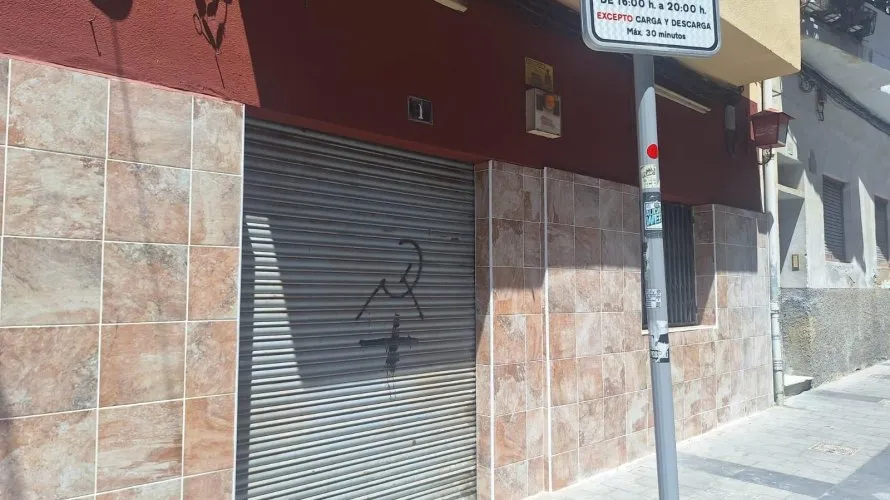 Propiedad comercial de 1 dormitorio en Alicante, Spain No. 2950 № 5