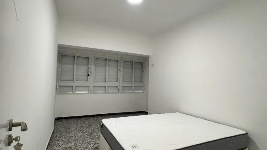 Apartamento de 3 dormitorios en Torrevieja, Spain No. 172 № 4