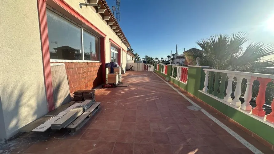 Propiedad comercial de 400m² en La Zenia, Spain No. 249 № 18