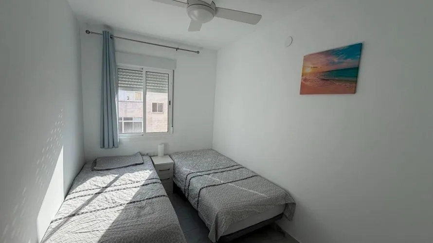 Apartamento de 3 dormitorios en Torrevieja, Spain No. 1010 № 8