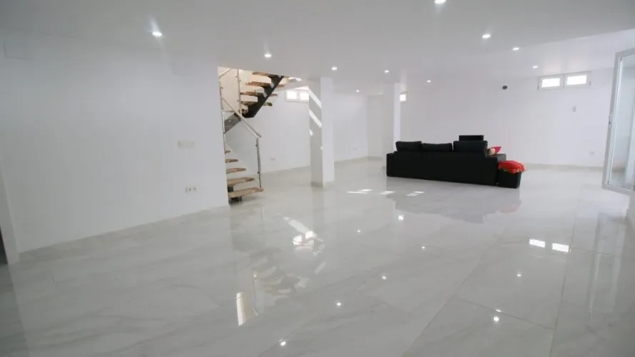 Apartamento de 4 dormitorios en La Torre, Spain No. 332 № 21
