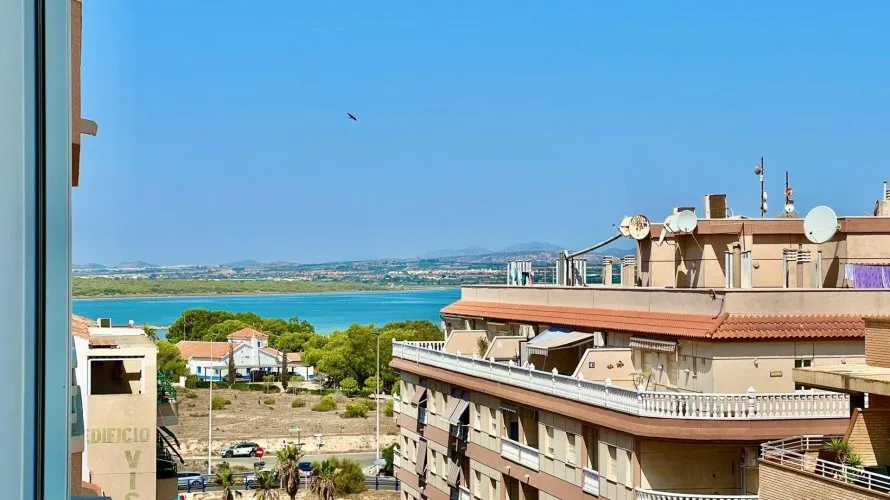Apartamento de 3 dormitorios en La Mata, Spain No. 142 № 10