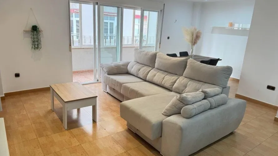 Apartamento de 3 dormitorios en Torrevieja, Spain No. 1273 № 18
