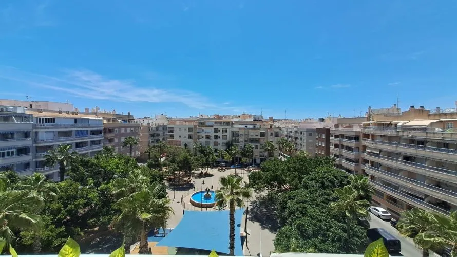 Ático de 2 dormitorios en Torrevieja, Spain No. 1481