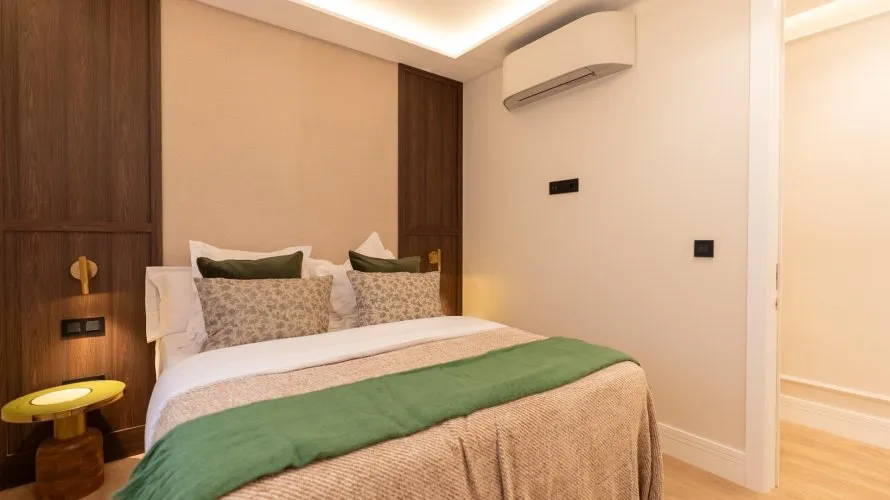 Apartamento de 3 dormitorios en Madrid, Spain No. 1008 № 27