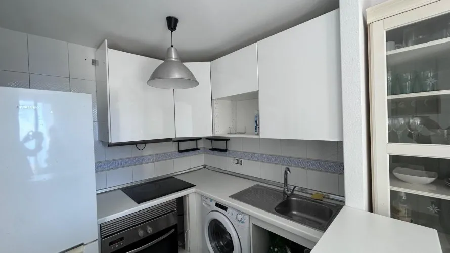Apartamento de 1 dormitorio en Benidorm, Spain No. 954 № 2