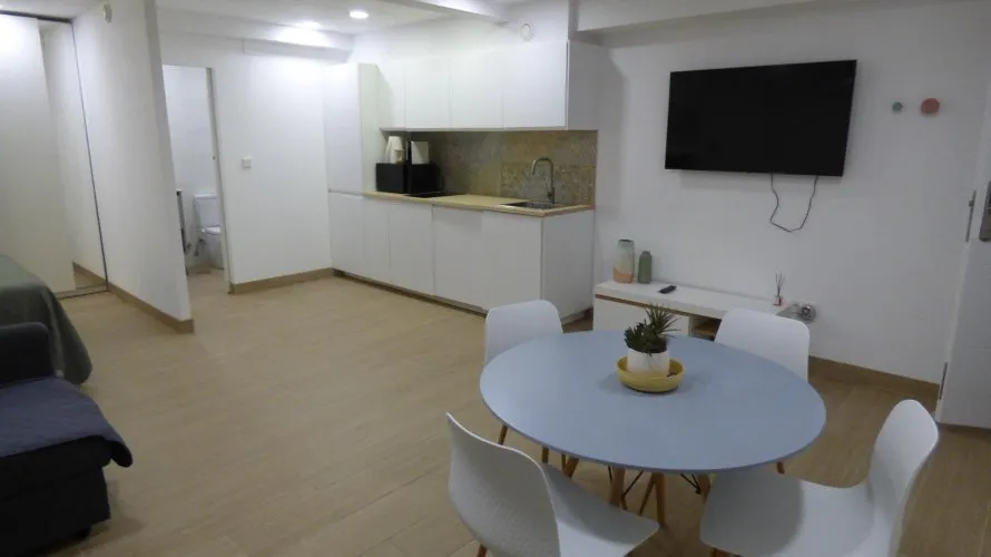 Propiedad comercial de 50m² en Alicante, Spain No. 2743 № 4