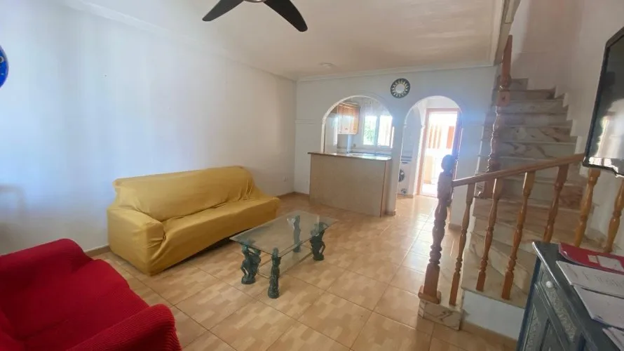 Сasa de 3 dormitorios en Torrevieja, Spain No. 1192 № 2