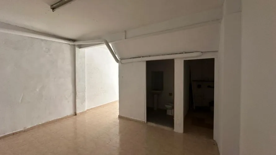 Propiedad comercial de 78m² en Alicante, Spain No. 2717 № 2