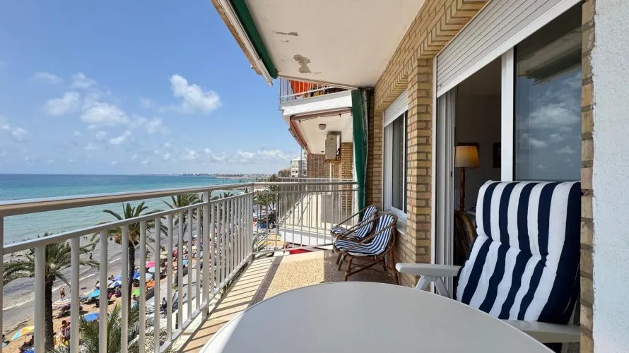 Apartamento de 3 dormitorios en Torrevieja, Spain No. 1381 № 12