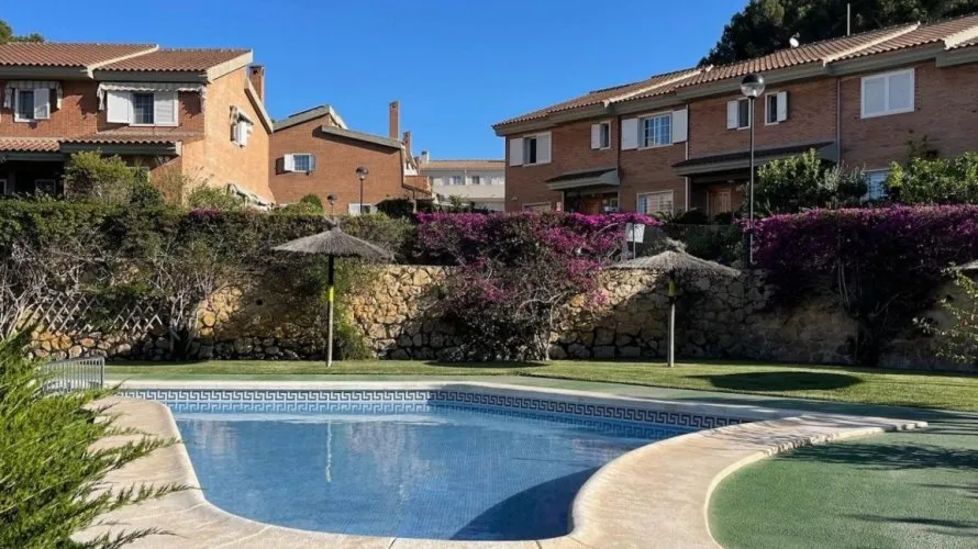 Сasa de 3 dormitorios en Albir, Spain No. 1408 № 15