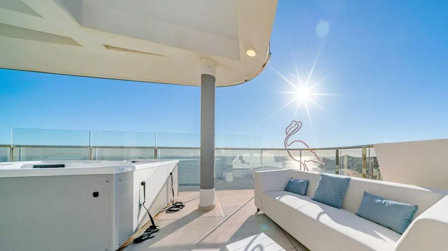 Apartamento de 3 dormitorios en Benidorm, Spain No. 703 № 5