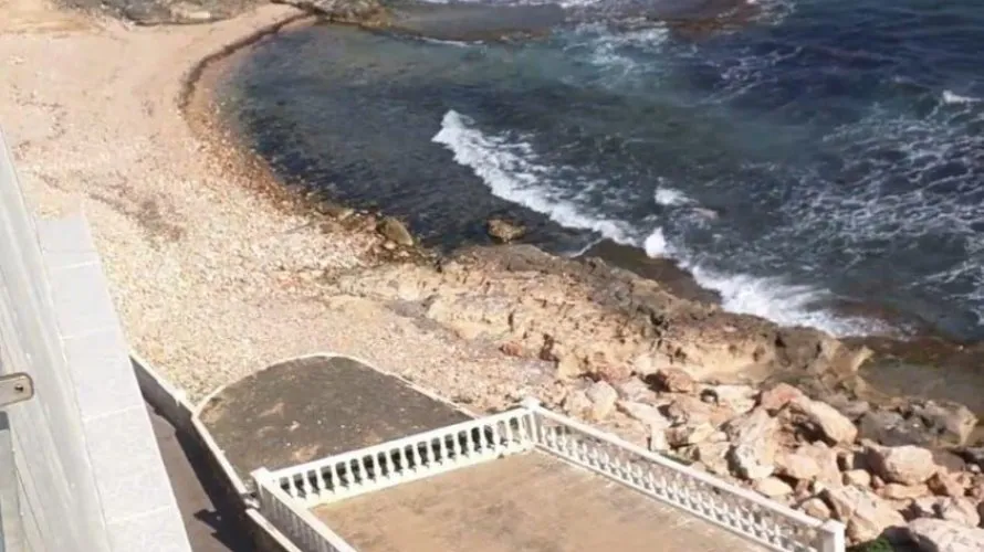 Apartamento de 4 dormitorios en Torrevieja, Spain No. 122 № 16