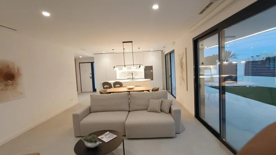 Villa de 3 dormitorios en Ciudad Quesada, Spain No. 130 № 23