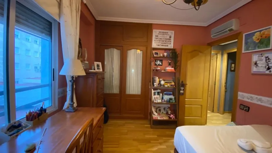 Apartamento de 4 dormitorios en Alicante, Spain No. 720 № 7