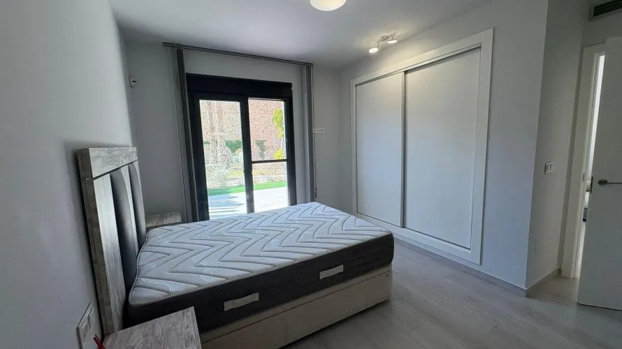 Apartamento de 2 dormitorios en Villamartin, Spain No. 1057 № 27