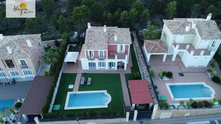 Villa de 4 dormitorios en Finestrat, Spain No. 269 № 28