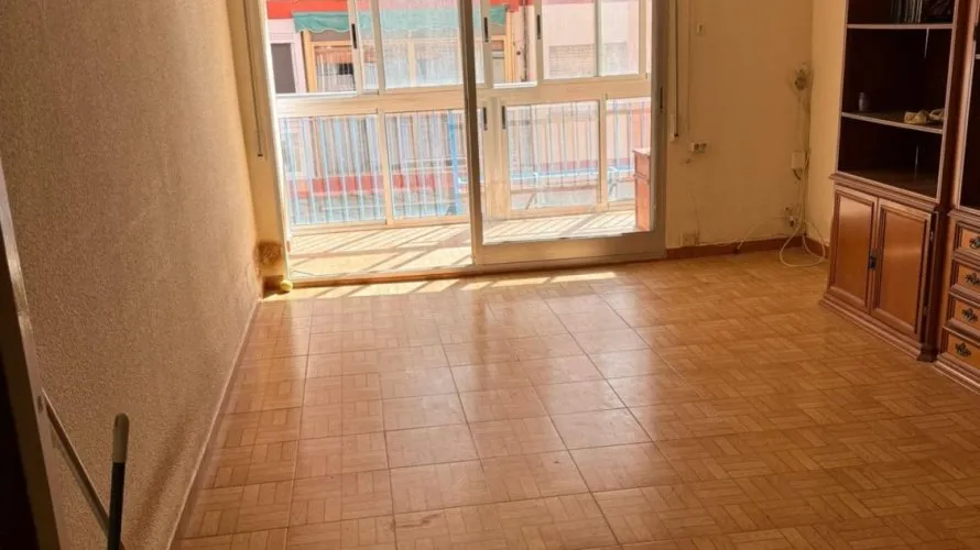 Apartamento de 3 dormitorios en La Florida, Spain No. 2876 № 18