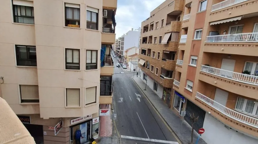 Apartamento de 3 dormitorios en Torrevieja, Spain No. 1308 № 23