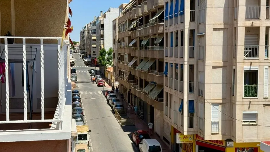 Apartamento de 2 dormitorios en Torrevieja, Spain No. 1489 № 28