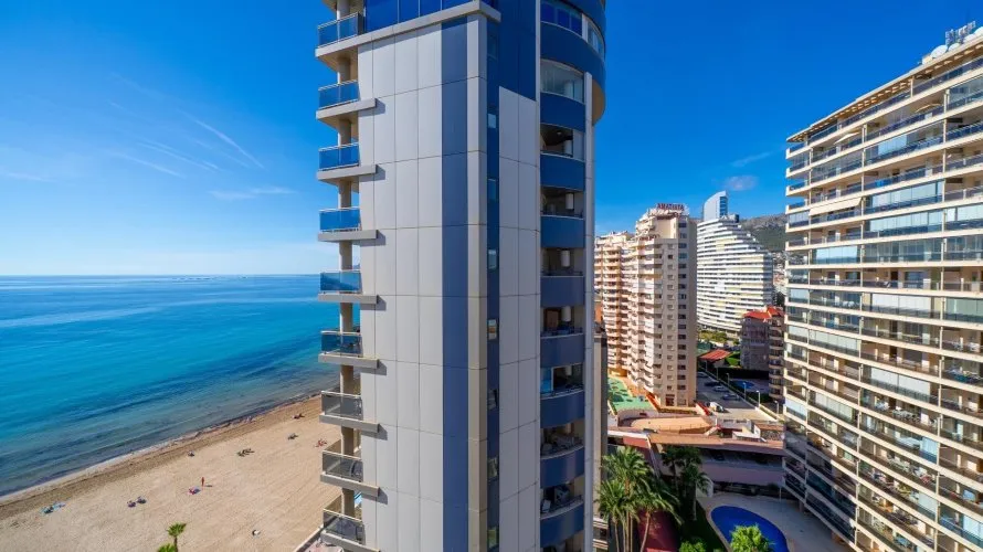 Apartamento de 4 dormitorios en Calpe, Spain No. 979 № 26
