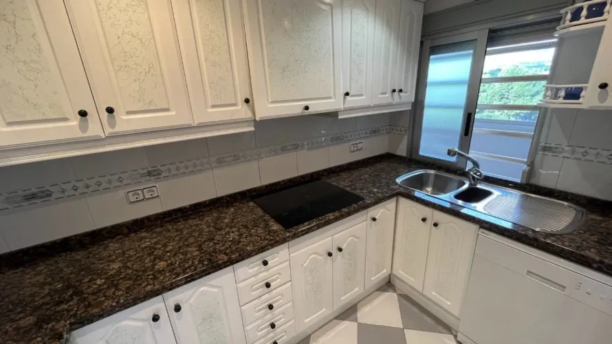 Apartamento de 2 dormitorios en Benidorm, Spain No. 405 № 5