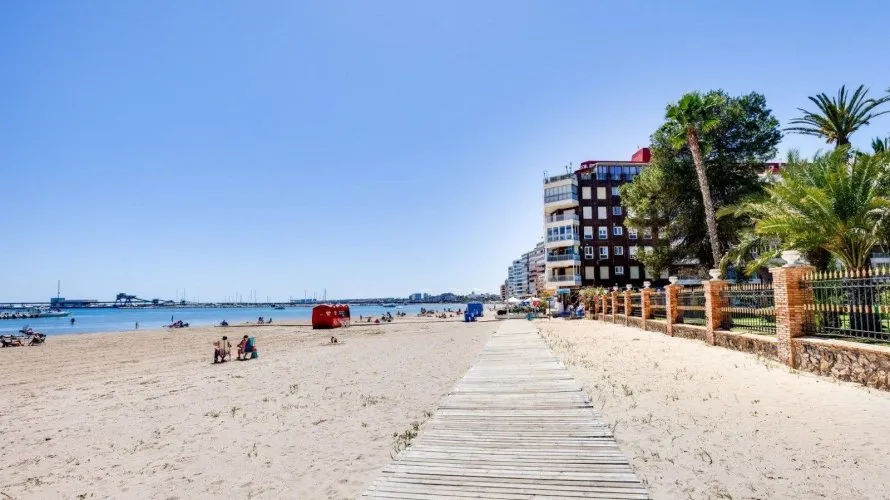 Apartamento de 30m² en Torrevieja, Spain No. 2978