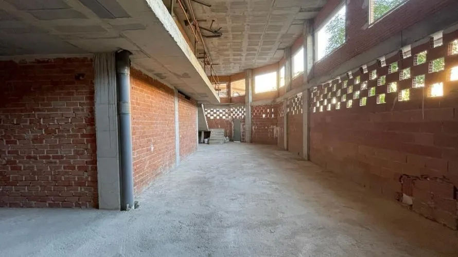 Propiedad comercial de 200m² en Alicante, Spain No. 519 № 7