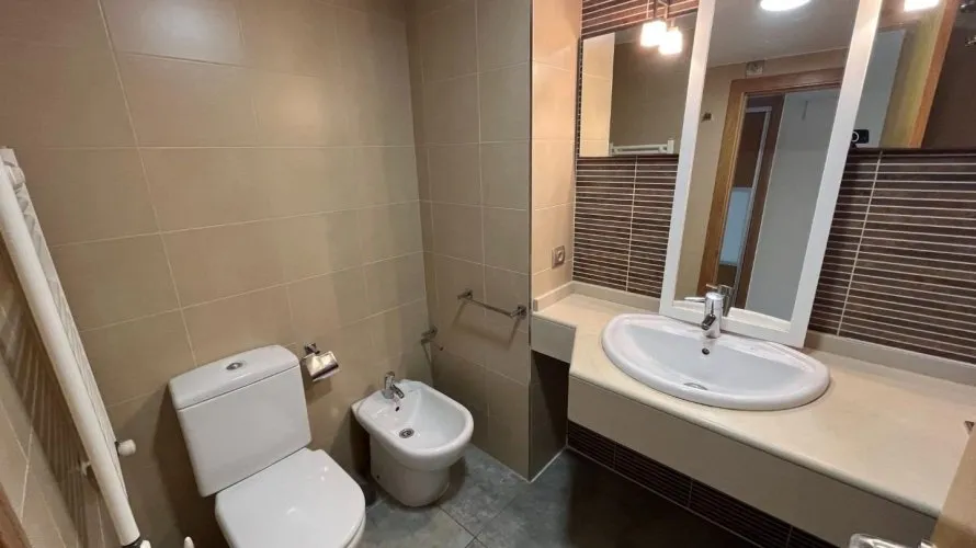Apartamento de 2 dormitorios en Alicante, Spain No. 93 № 17