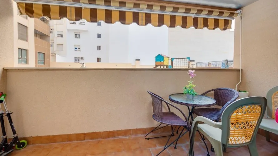 Apartamento de 2 dormitorios en Torrevieja, Spain No. 1424 № 3