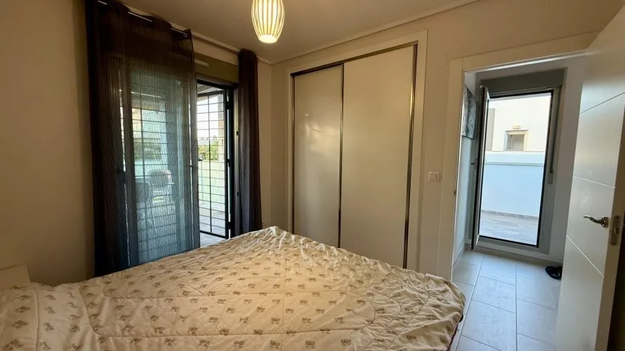 Apartamento de 3 dormitorios en Torrevieja, Spain No. 173 № 22