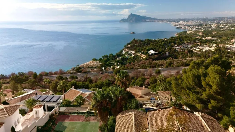Сasa de 4 dormitorios en Zona Altea Hills, Spain No. 691 № 3