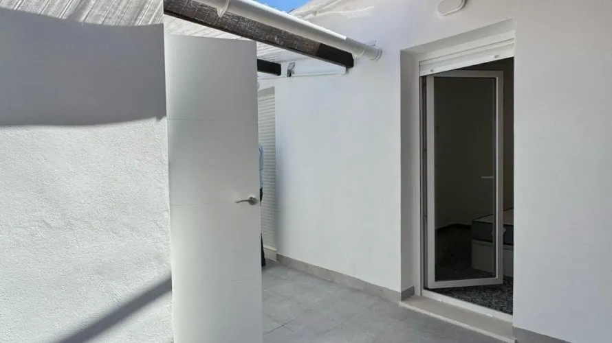 Apartamento de 3 dormitorios en Torrevieja, Spain No. 172 № 12