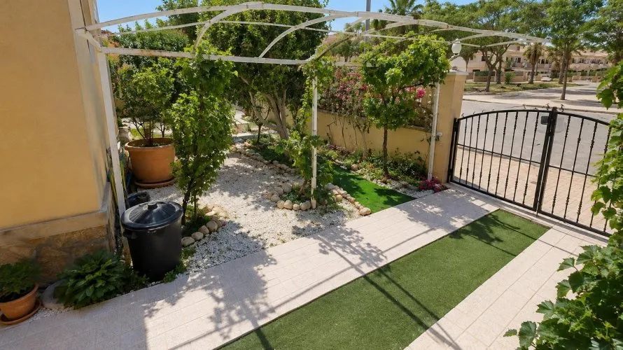 Apartamento de 2 dormitorios en La Zenia, Spain No. 3124 № 14