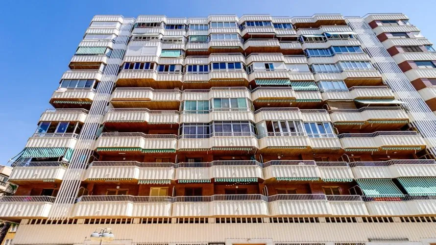 Apartamento de 100m² en Torrevieja, Spain No. 3089 № 4