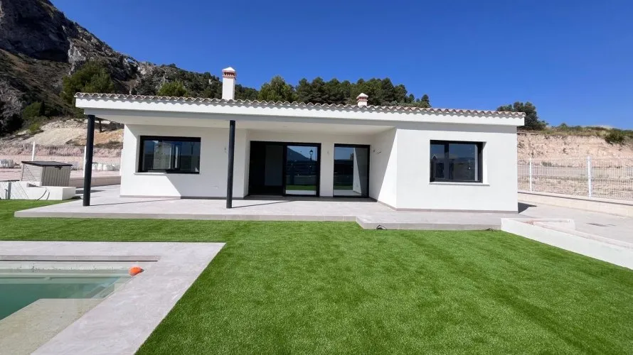 Apartamento de 3 dormitorios en Penaguila, Spain No. 3117