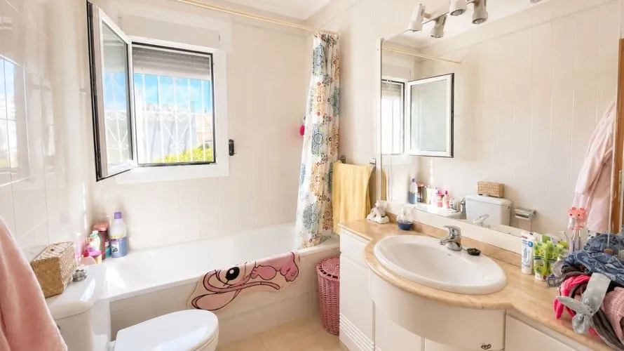 Villa de 200m² en Torrevieja, Spain No. 3088 № 13
