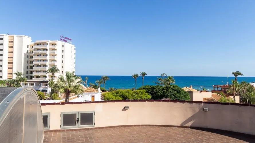 Villa de 624m² en La Zenia, Spain No. 3052 № 3