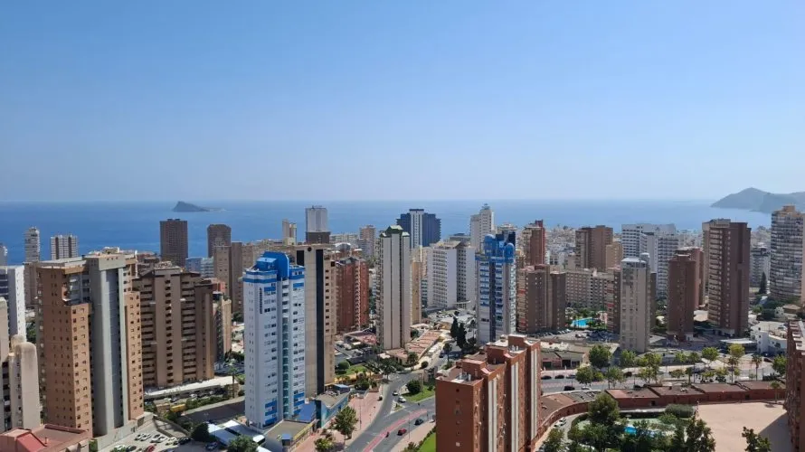 Apartamento de 136m² en Benidorm, Spain No. 3125