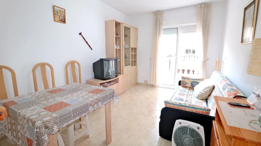 Apartamento de 2 dormitorios en Torrevieja, Spain No. 3184 № 1