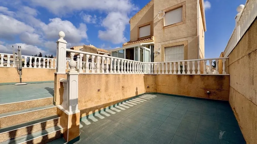 Сasa de 4 dormitorios en Torrevieja, Spain No. 3115 № 14