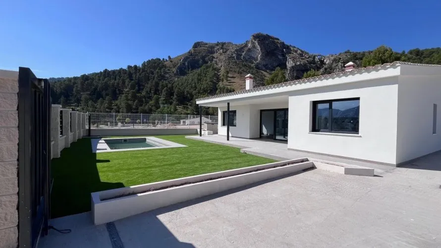 Apartamento de 3 dormitorios en Penaguila, Spain No. 3117 № 1