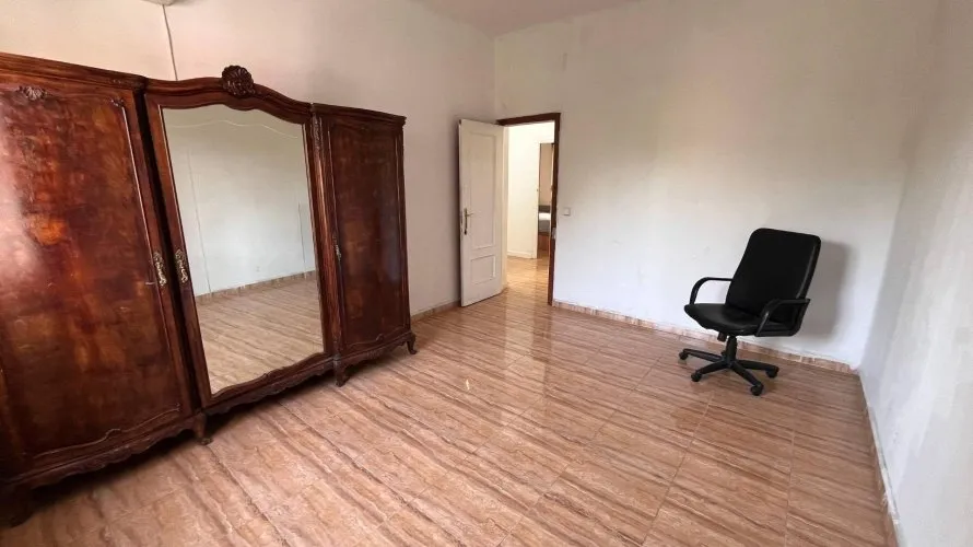 Apartamento de 2 dormitorios en Madrid, Spain No. 3063 № 2
