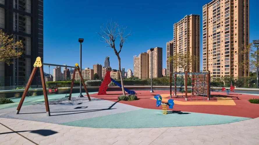 Apartamento de 2 dormitorios en Benidorm, Spain No. 3094 № 11