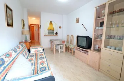Apartamento de 2 dormitorios en Torrevieja, Spain No. 3184